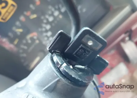 1993 Chevrolet Gmt-400 K1500 from USA, damaged, VIN 2GCEK19K3P1162178